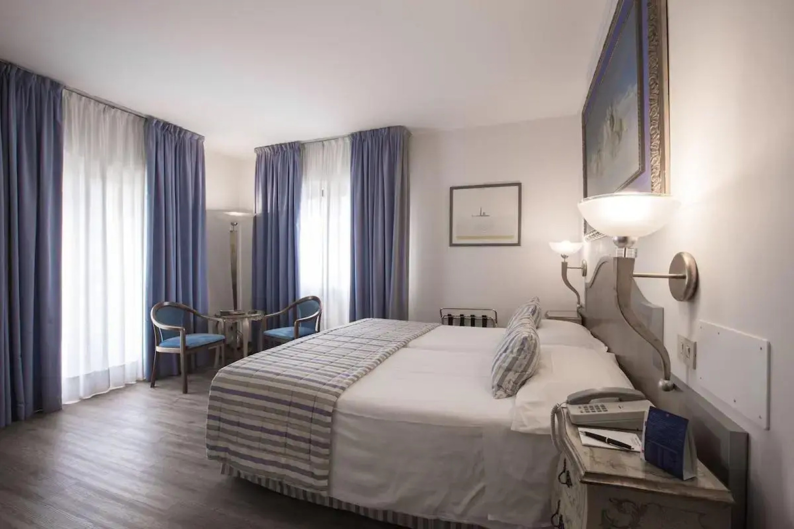 Amadeus Hotel
