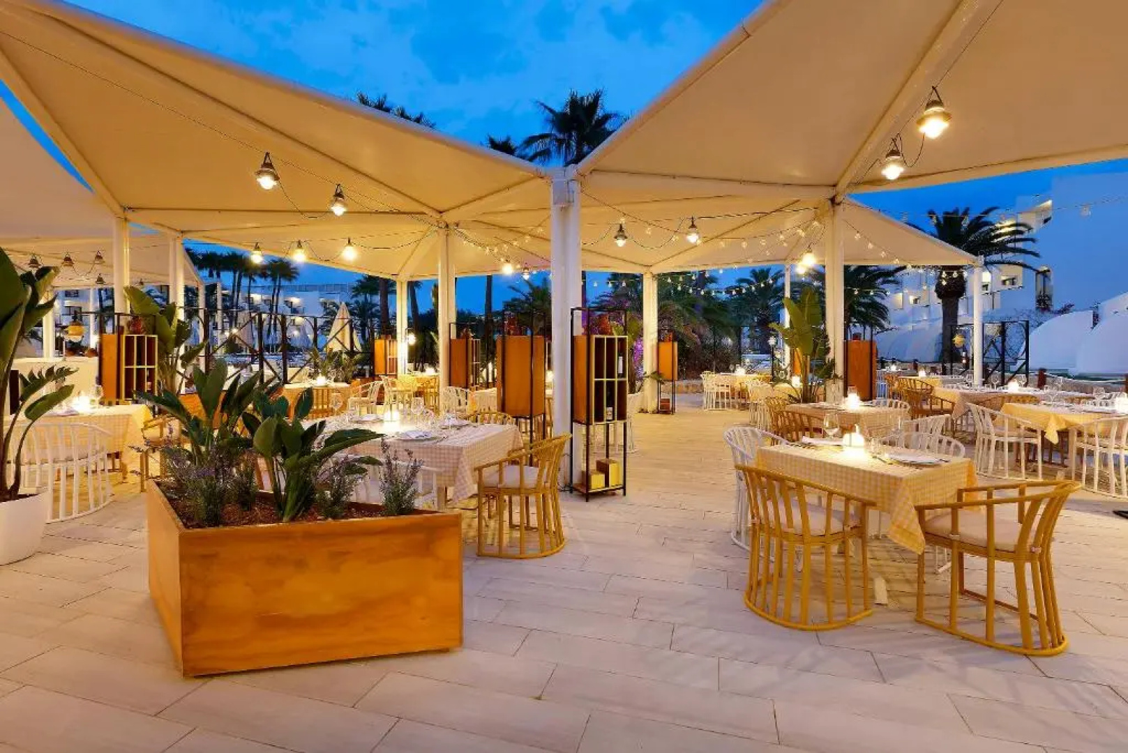 Отель Grand Palladium Palace Ibiza Resort & Spa