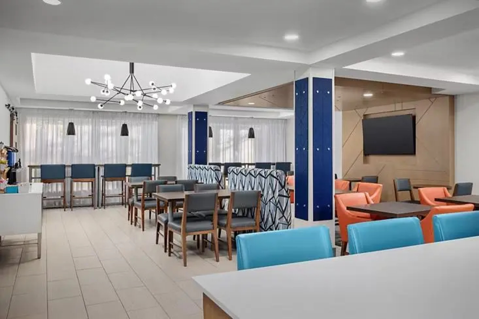Holiday Inn Express Hotel & Suites Greensboro Airport Area by IHG