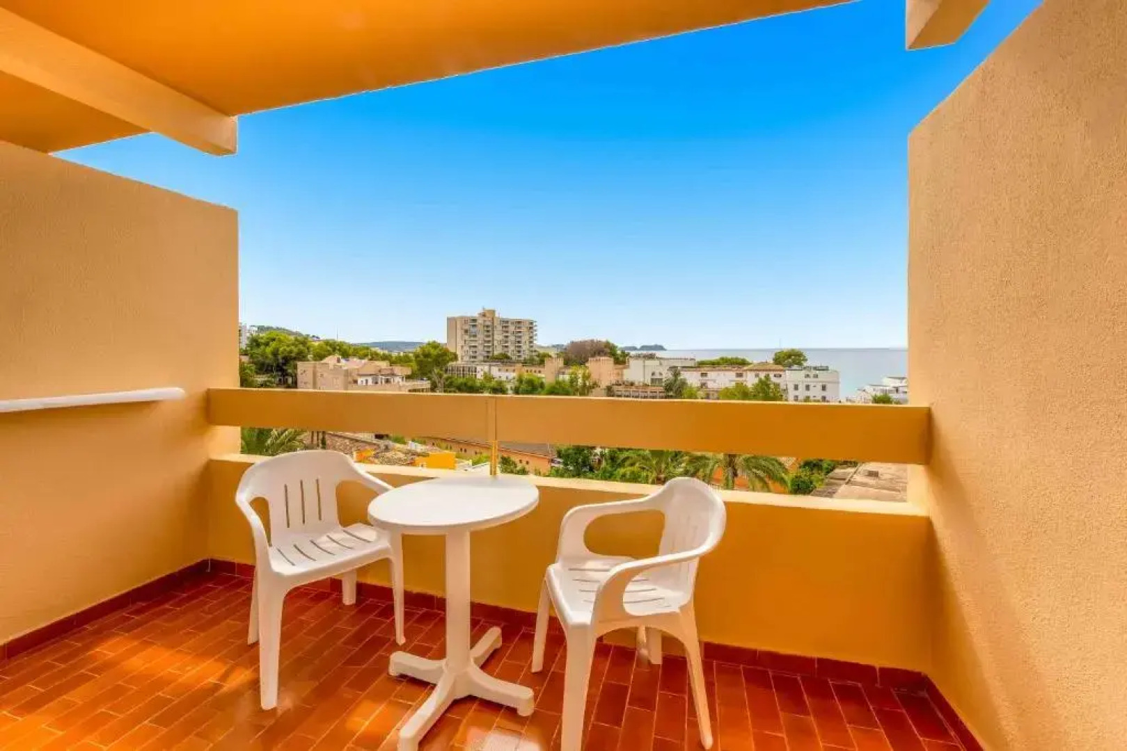 Valentin Reina Paguera Hotel