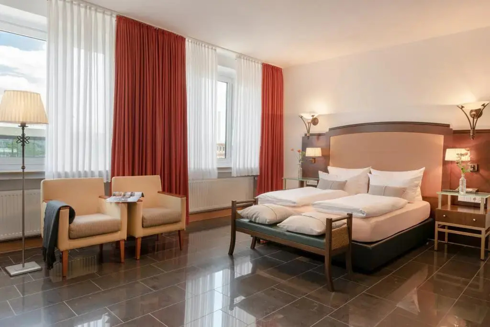 Hotel Conti