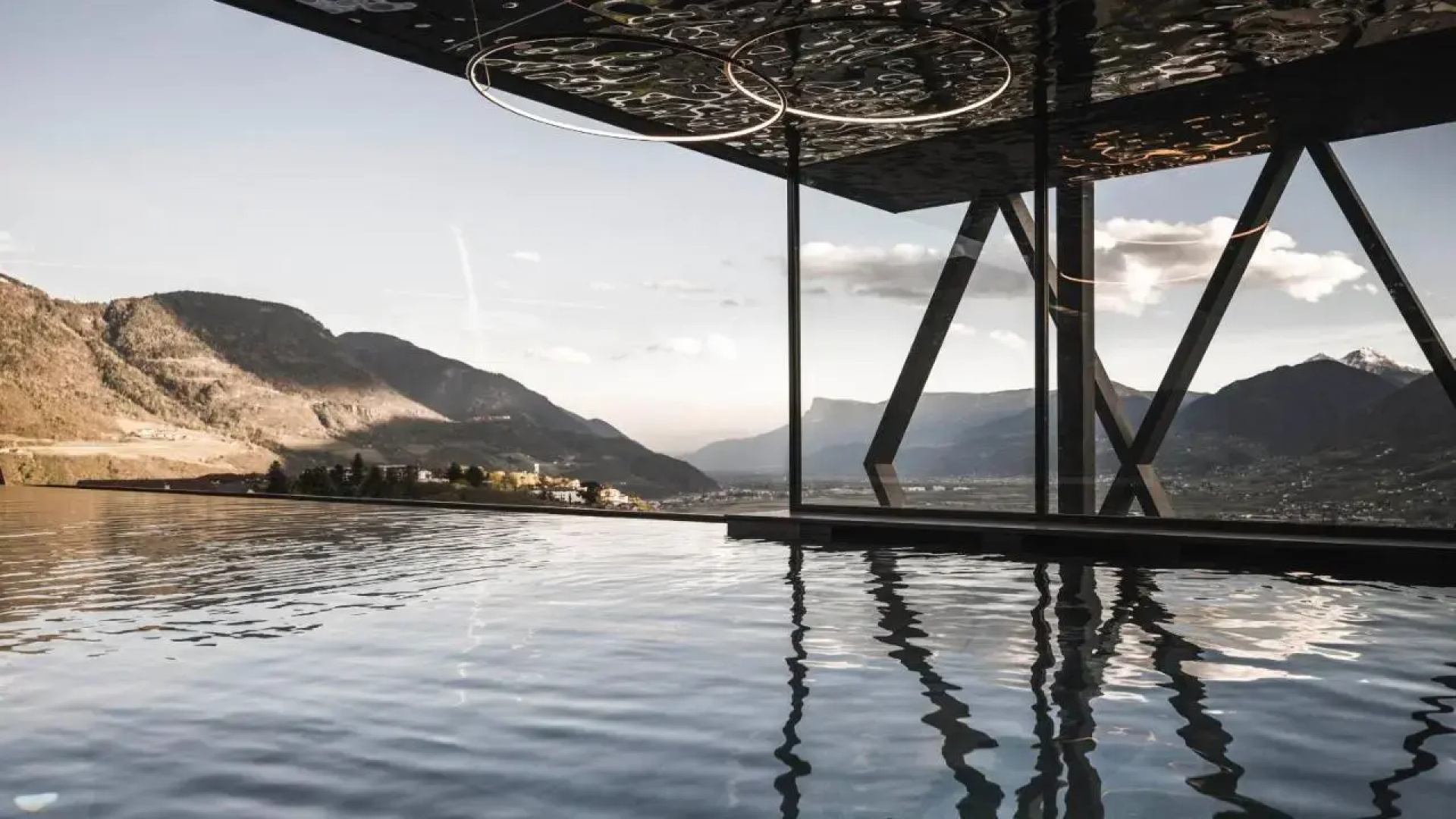 SomVita Suites