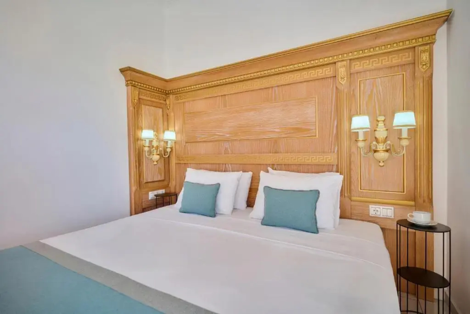 Evlogia Hotel Seafront & Annex by Greek Pride