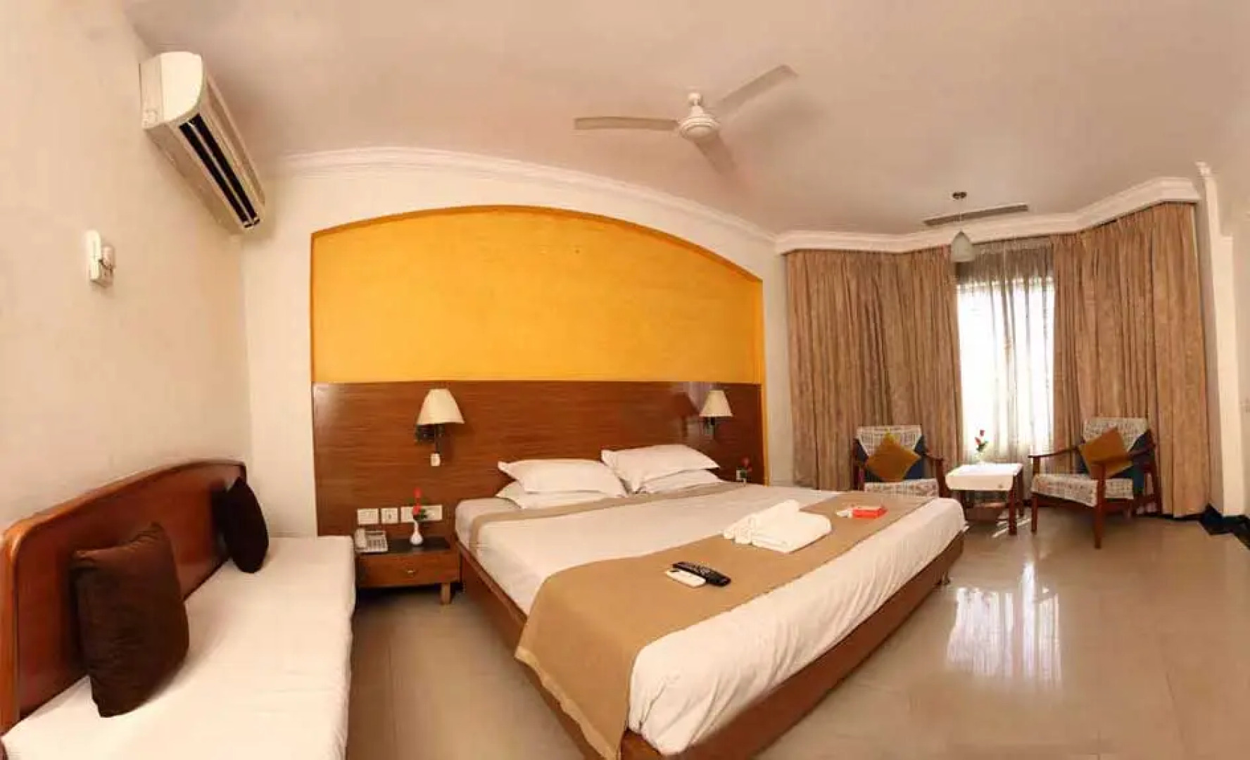 OYO 1081 Hotel Sindhu International