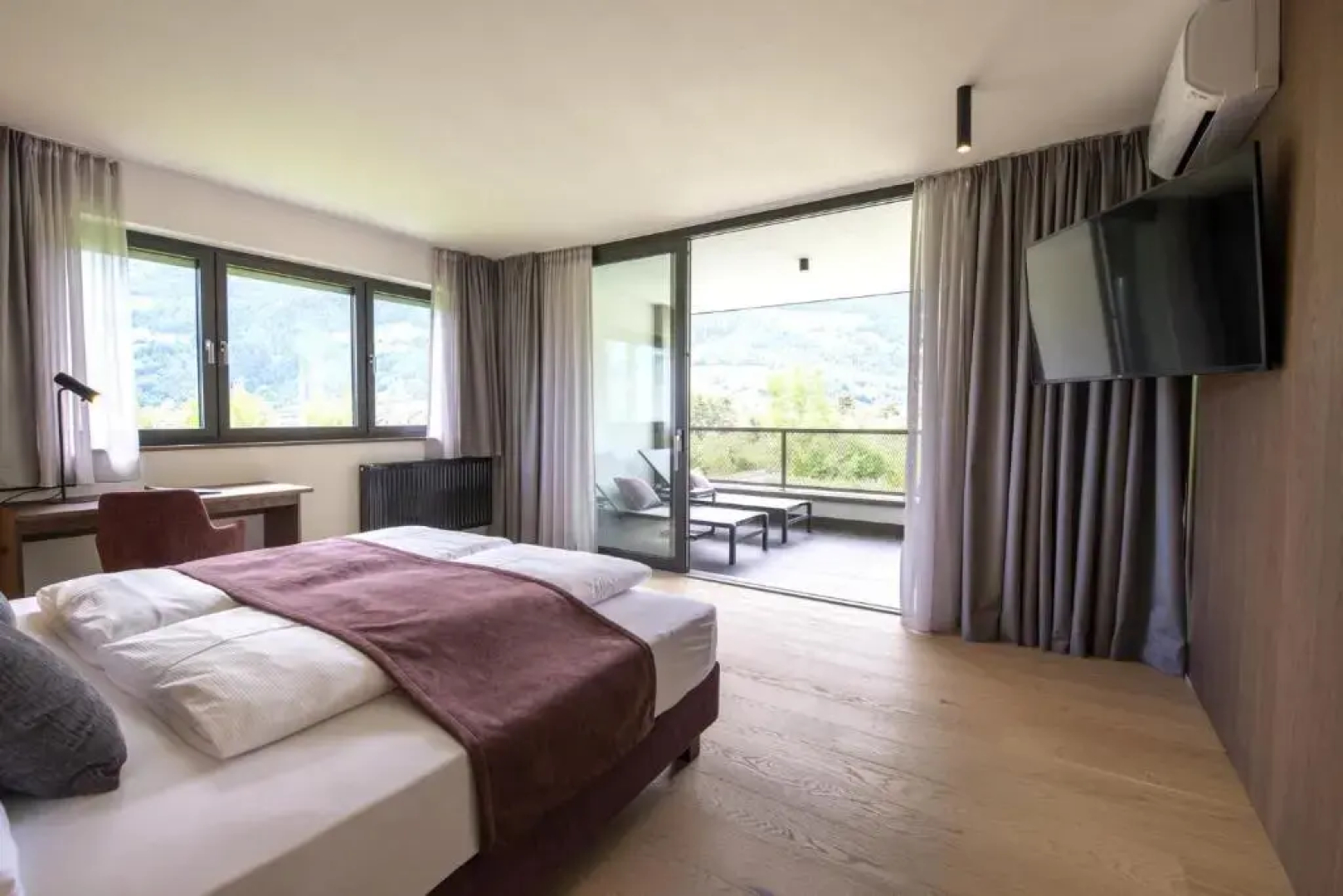 Garden Park Hotel