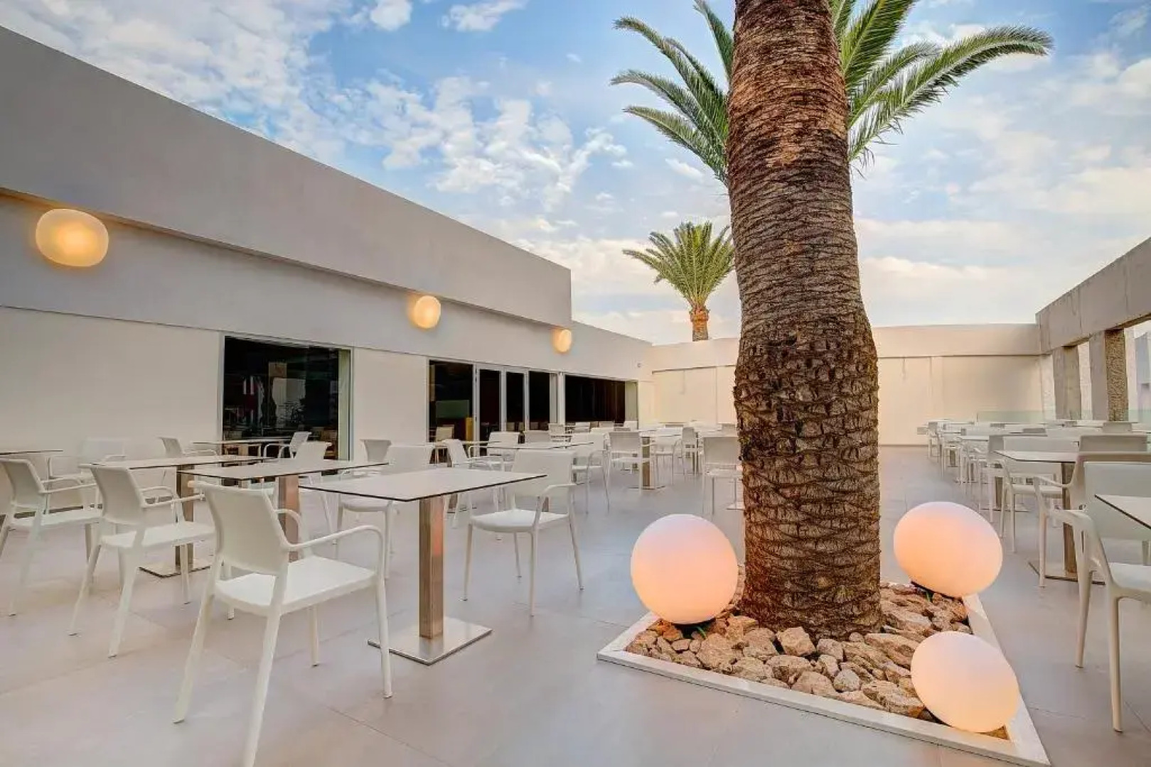 SBH Monica Beach Hotel