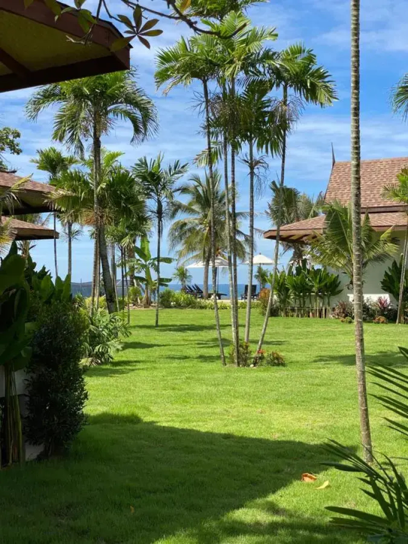Курортный отель Lanta Palace Beach Resort and Spa