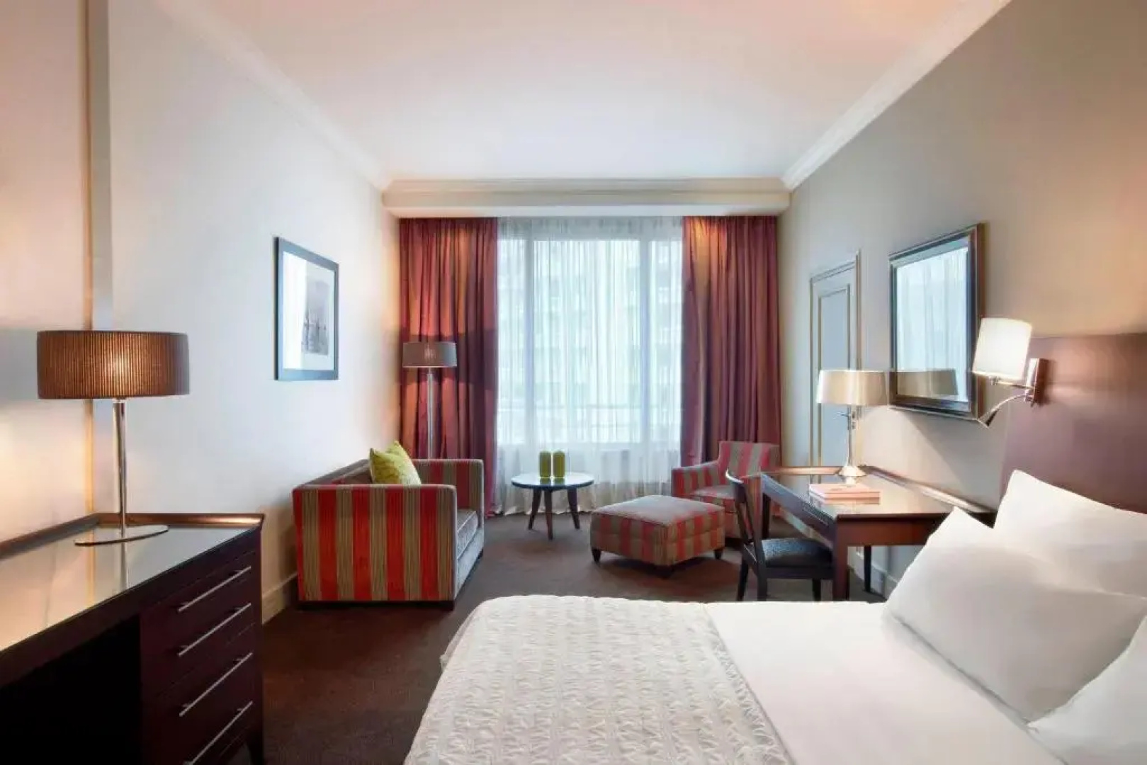 Le Meridien Beach Plaza