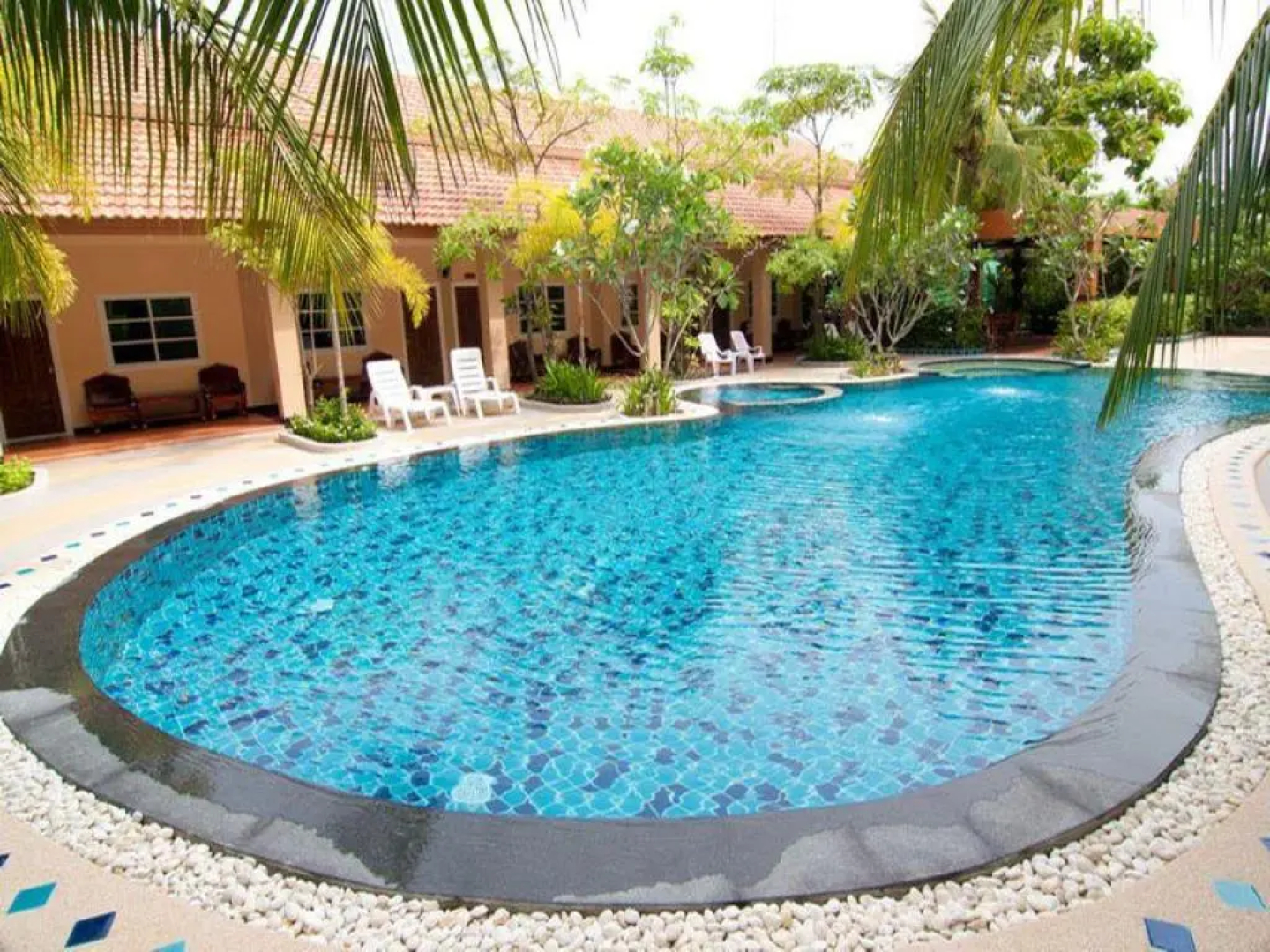 Ampan Resort