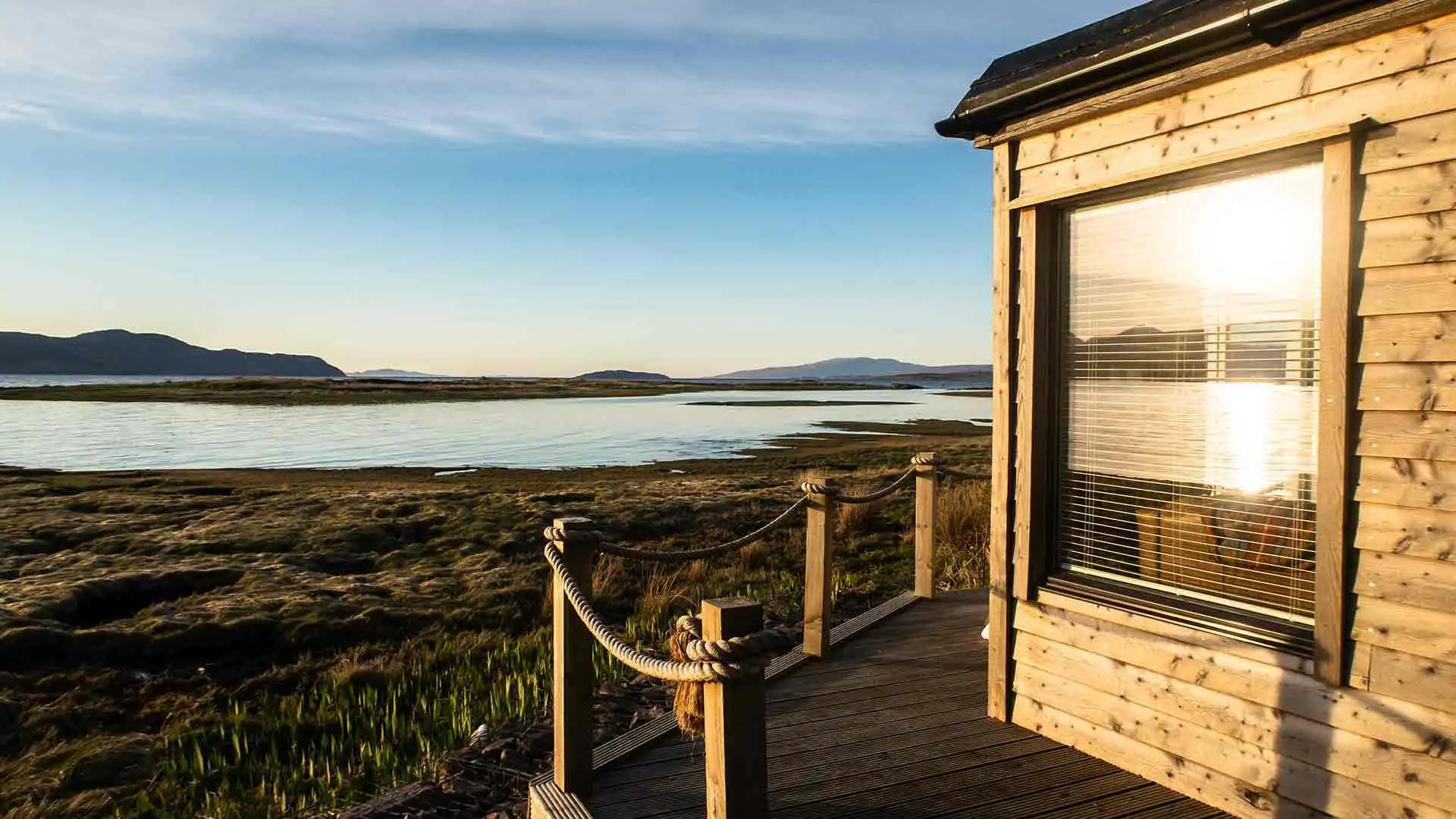 Waterside Cottage  Cabin
