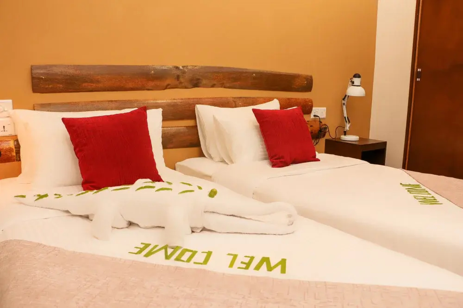 Отель The Castaway Retreat 