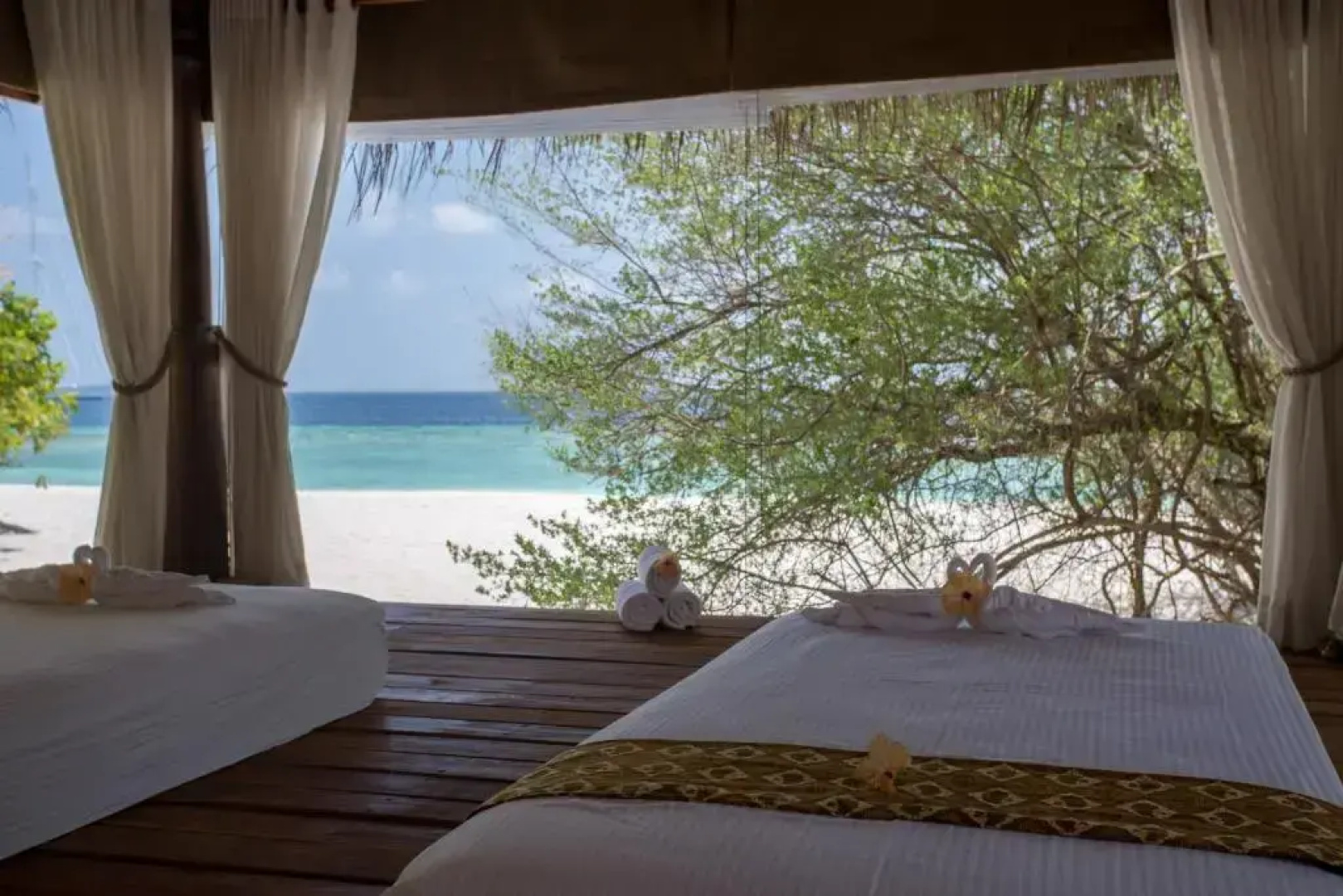 Malahini Kuda Bandos Resort