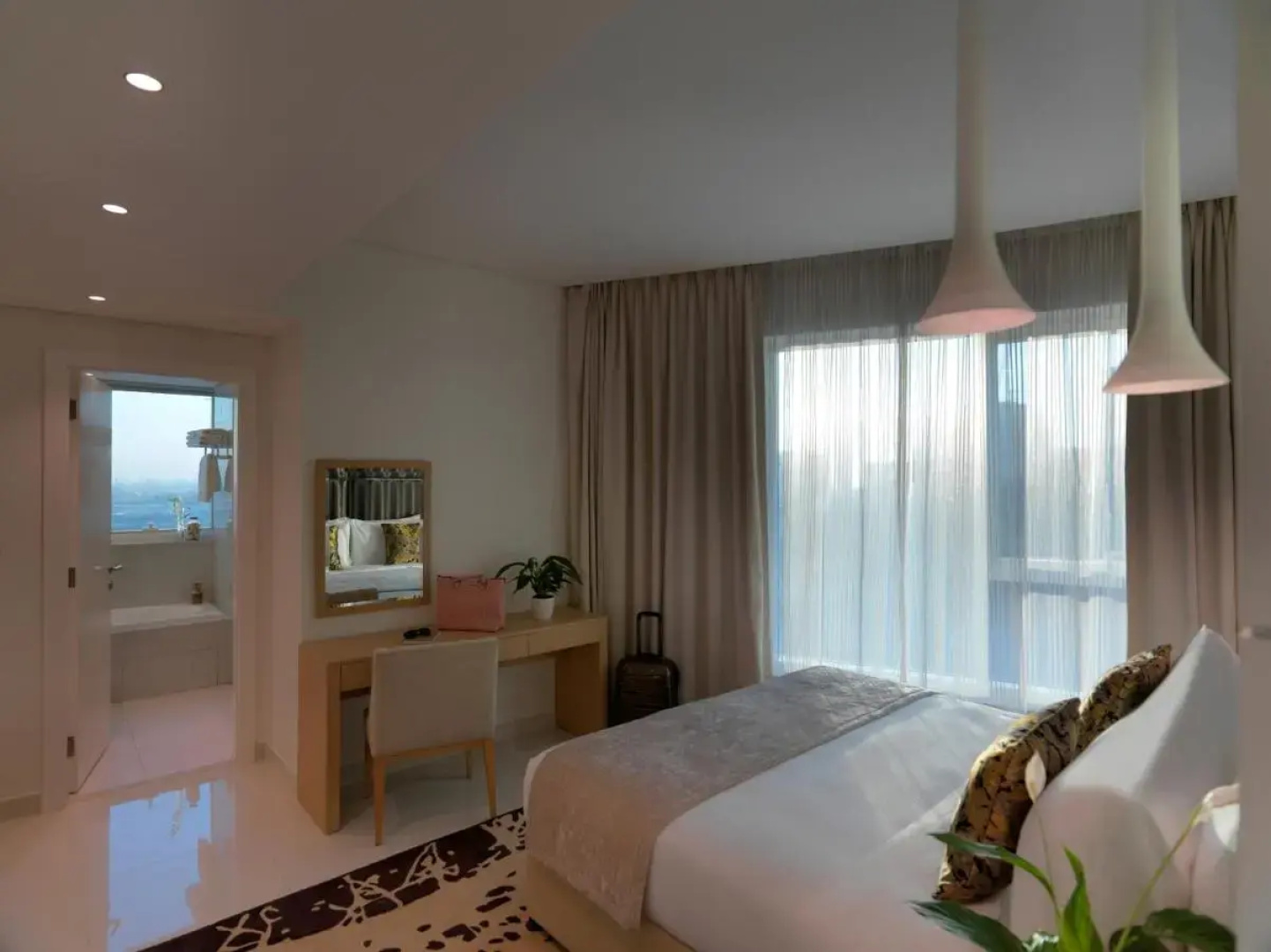 DAMAC Maison Canal Views