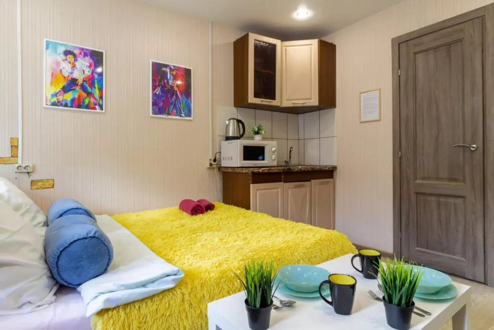 Novikov Courtyard On Labor Street