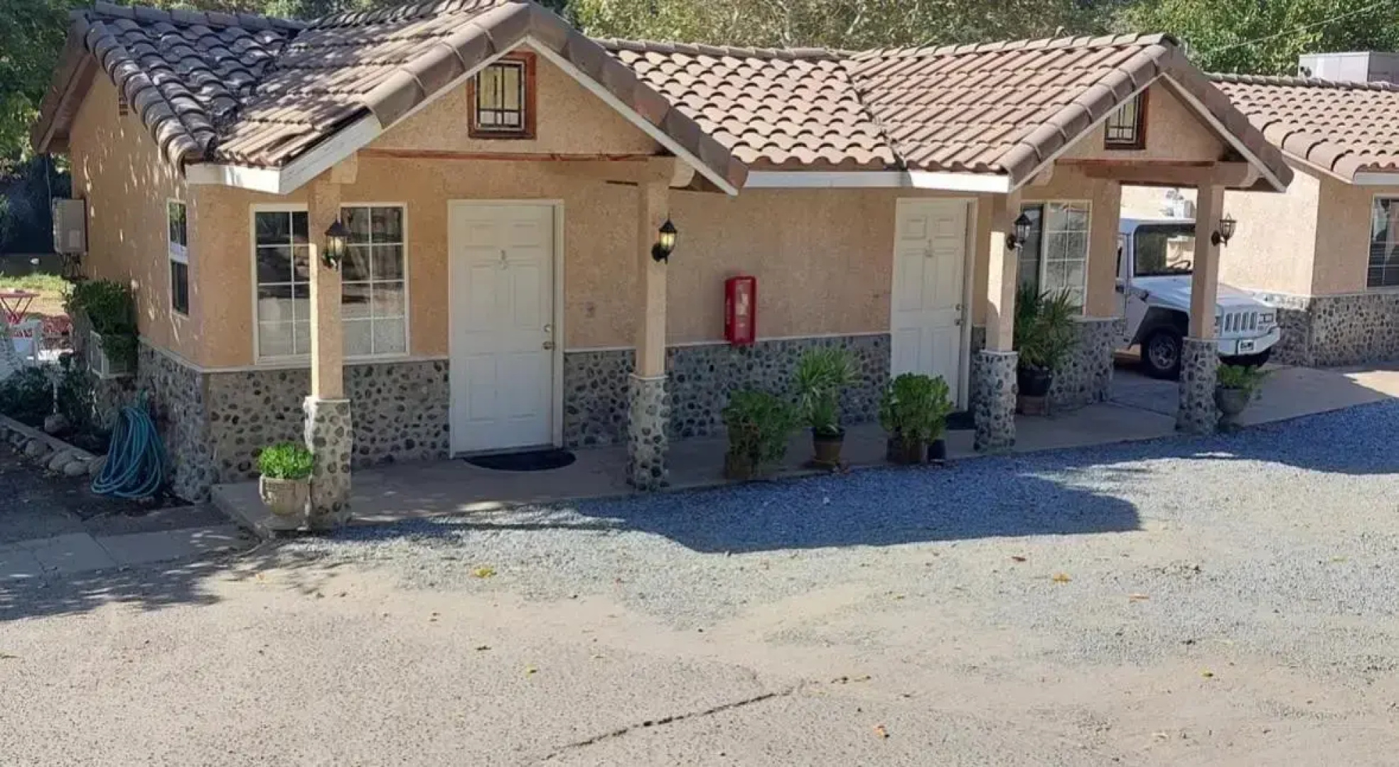 Sequoia Riverfront Cabins