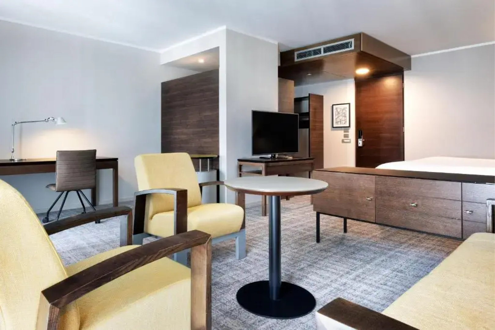 Отель Four Points by Sheraton Bolzano