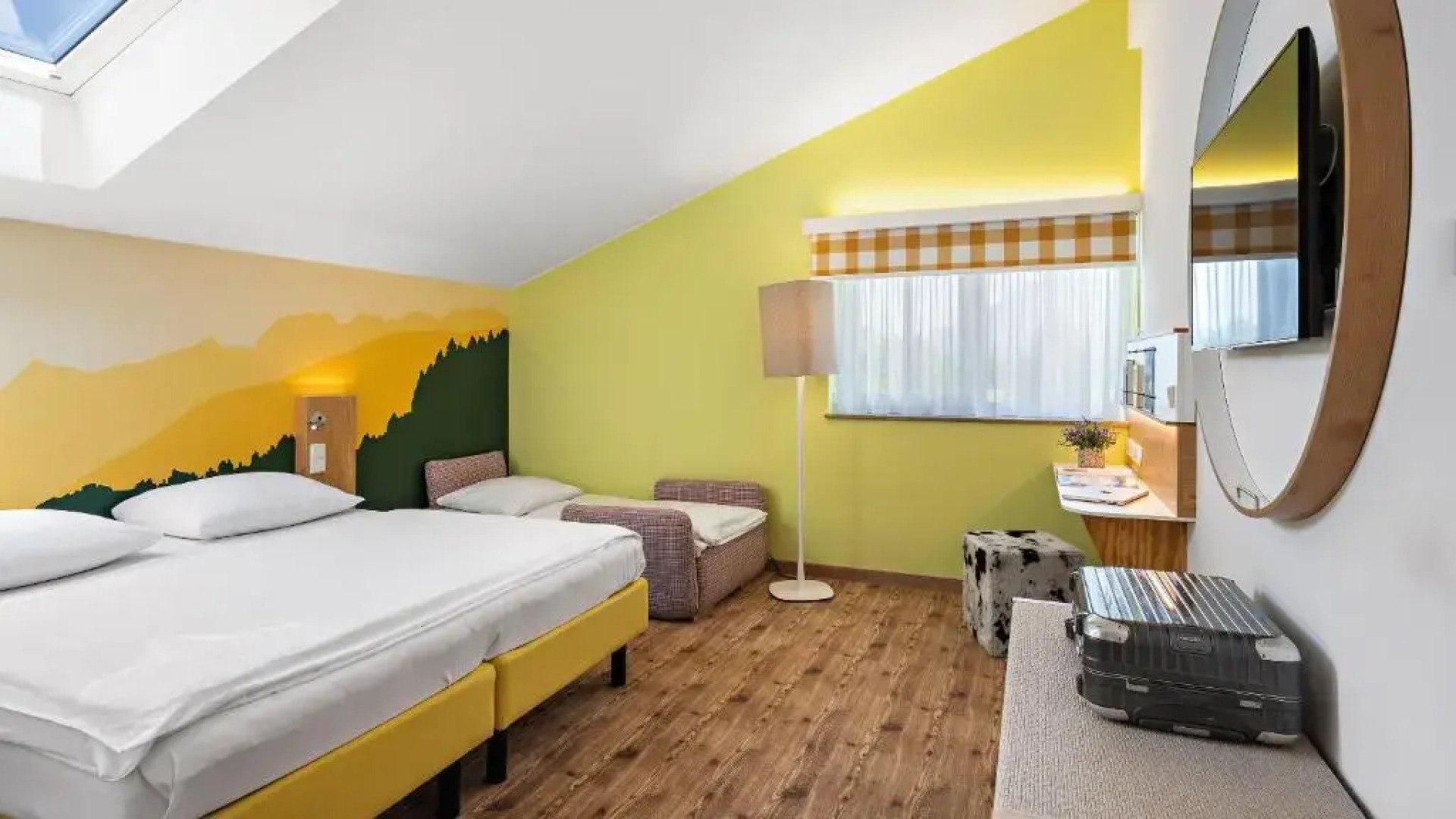 Hey Lou Hotel Piding	