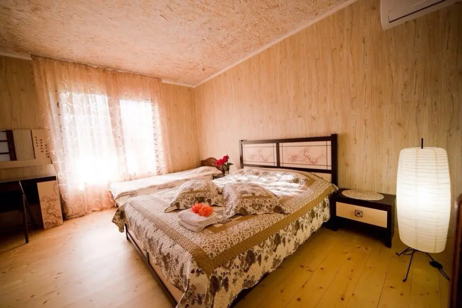 Mandarinovyij Dvorik Guest House