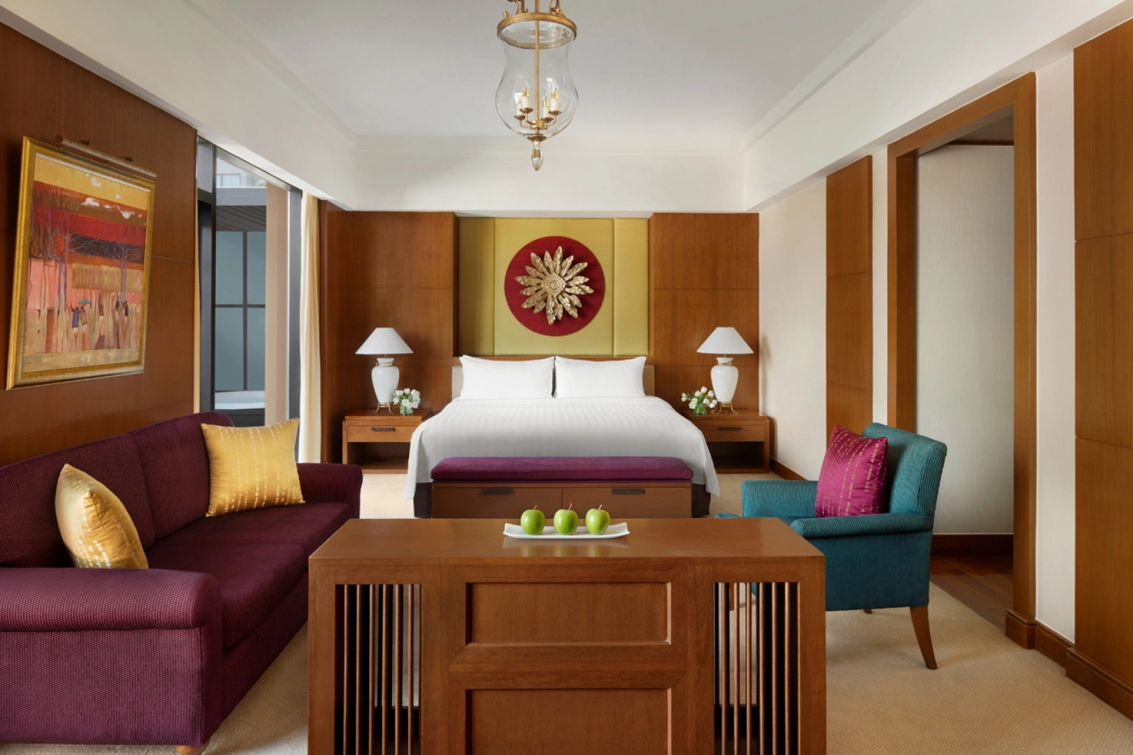 Hotel & Suites Shangri-La
