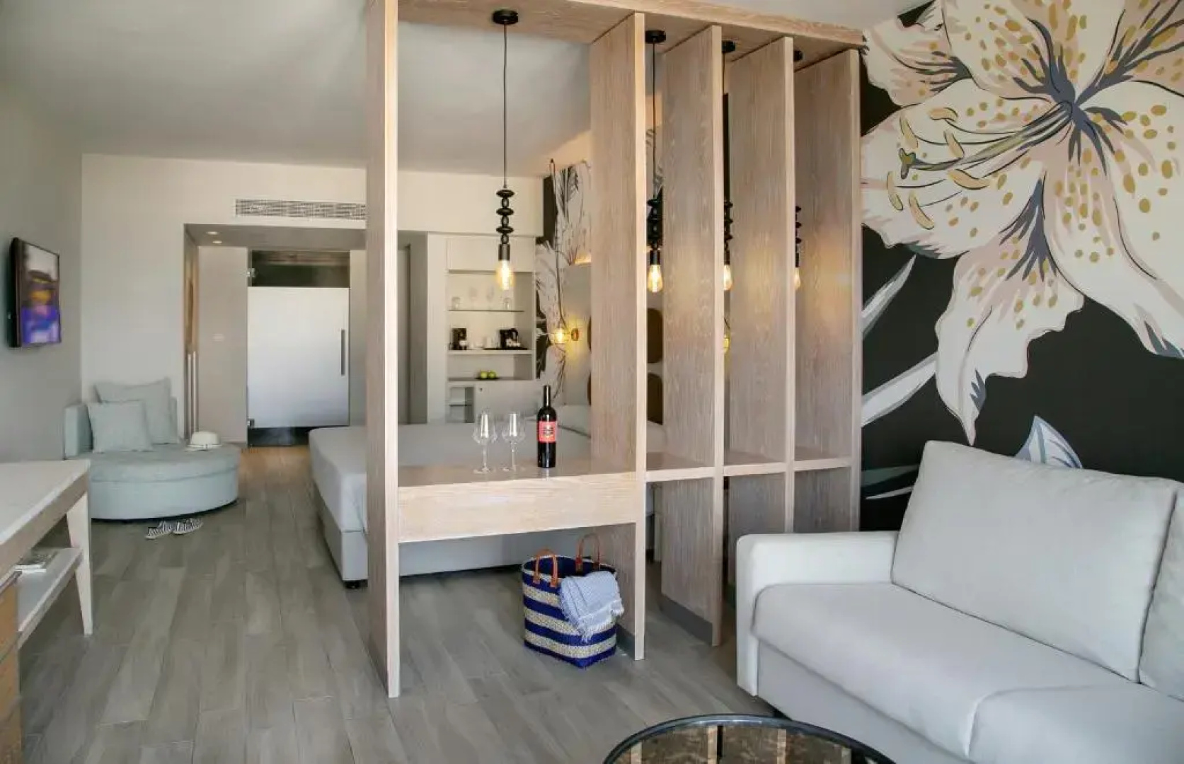Vangelis Hotel & Suites