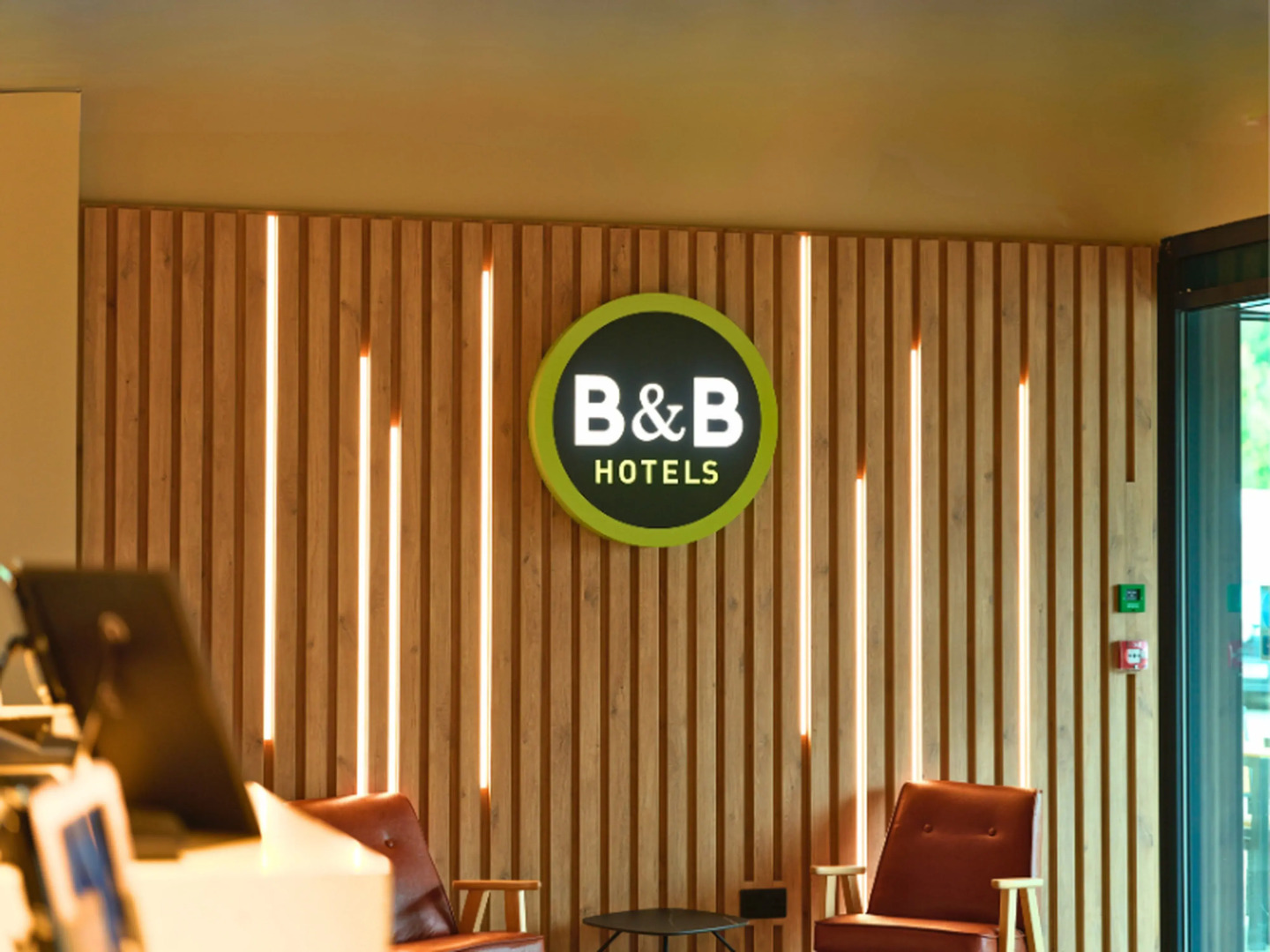 Отель B&B Hotel Warrington