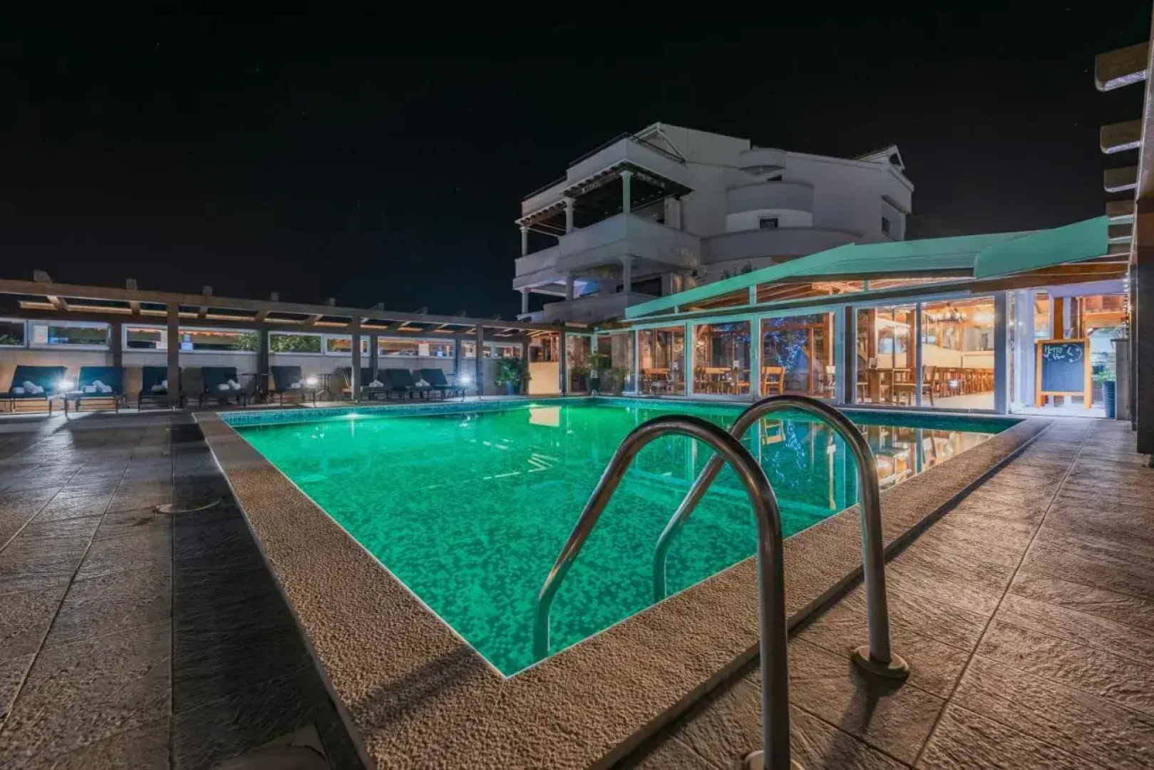 Aparthotel Plat