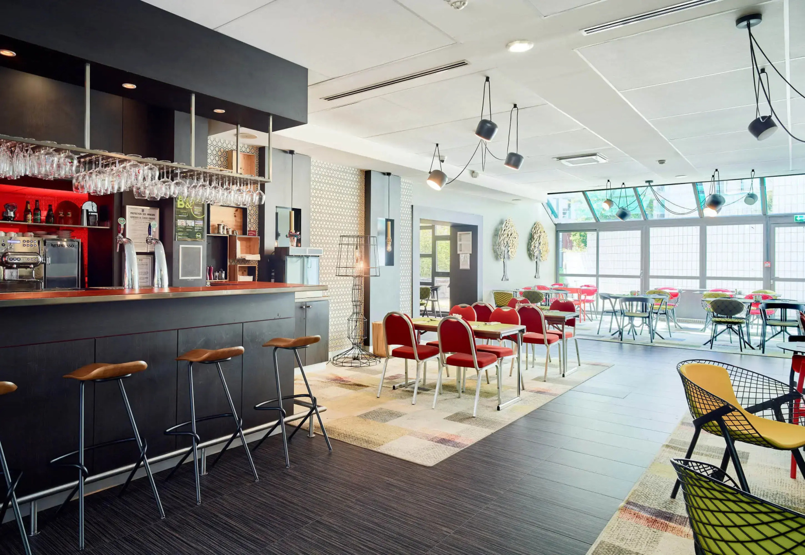 B&B HOTEL Saint-Quentin-en-Yvelines Centre Gare