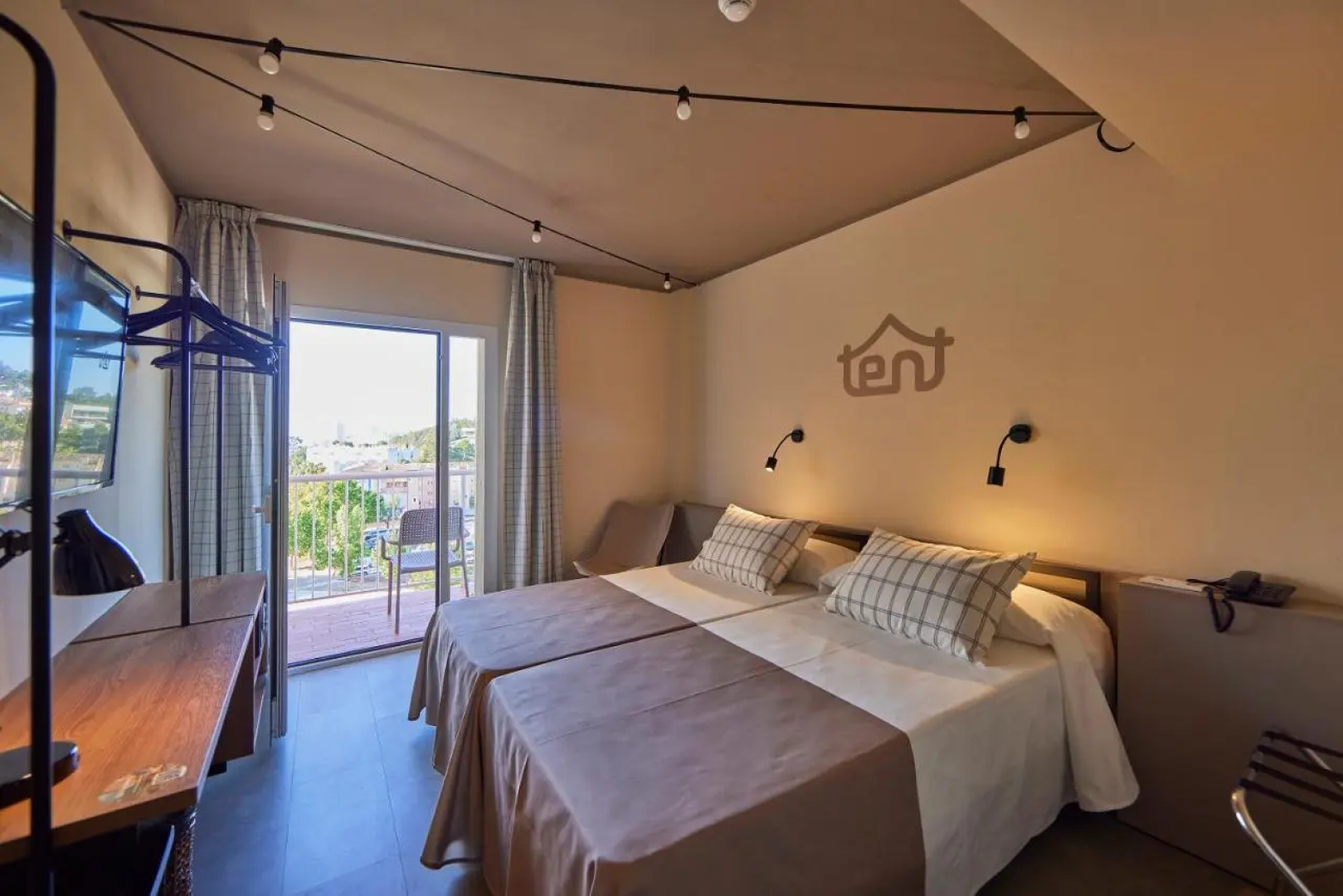Tent Palmanova Hotel