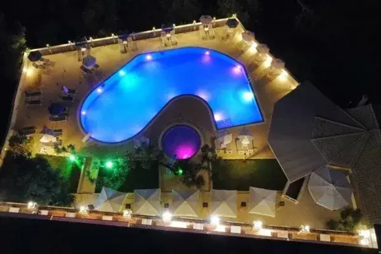 Aloha Hotel