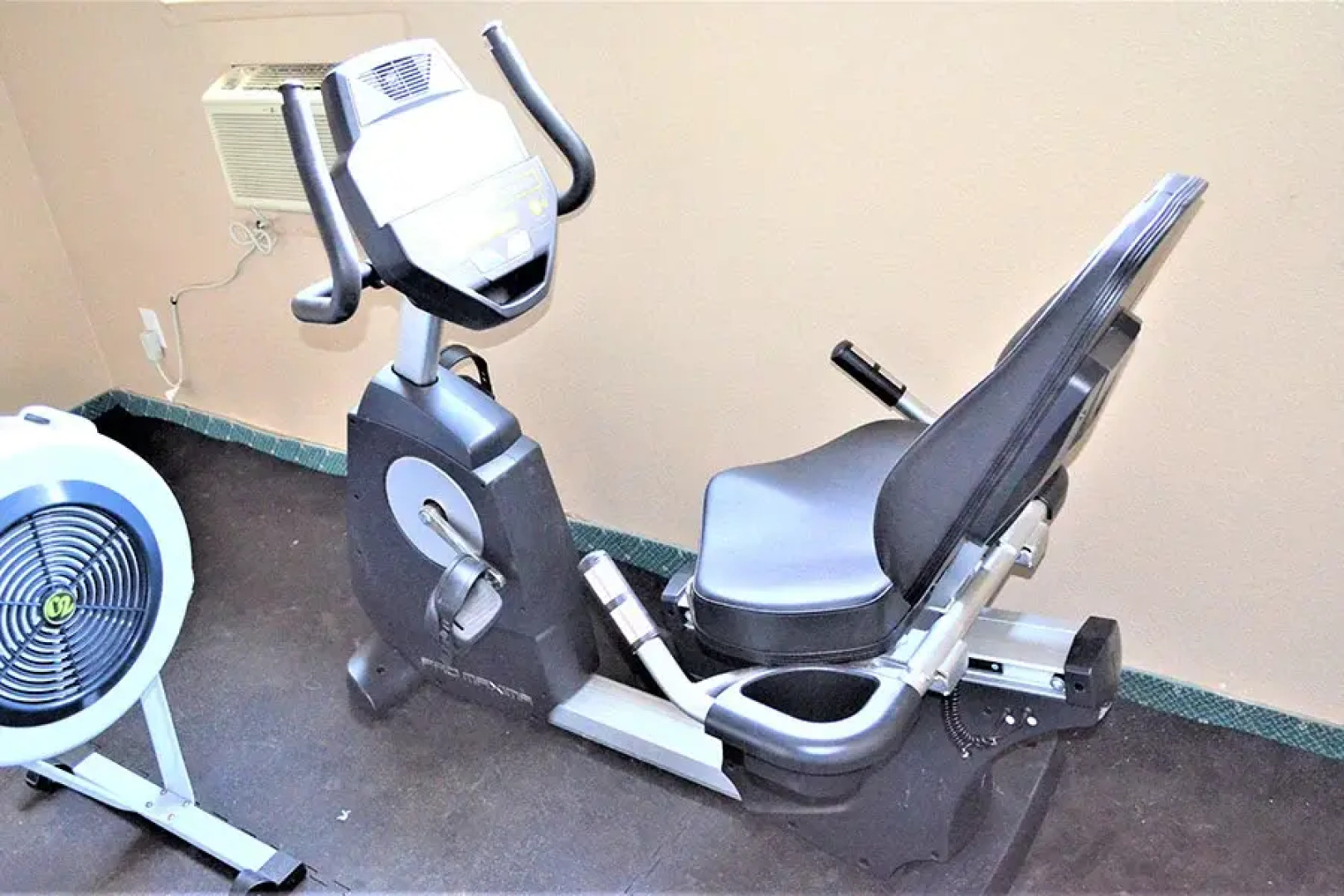 The Ashley Inn & Suites