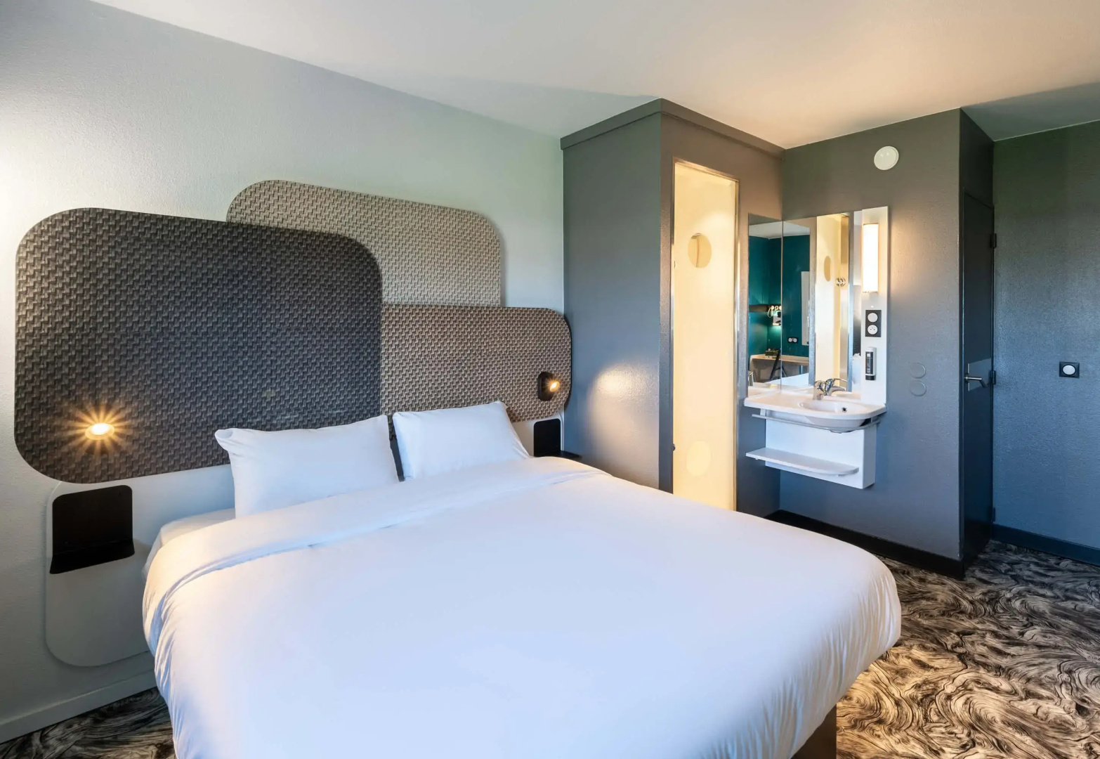 B&B Hotel Calais Terminal Cite Europe 2 etoiles