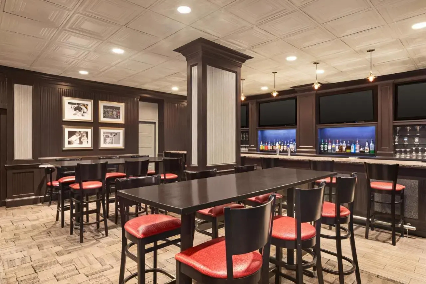 Holiday Inn Boston - Cambridge Area by IHG