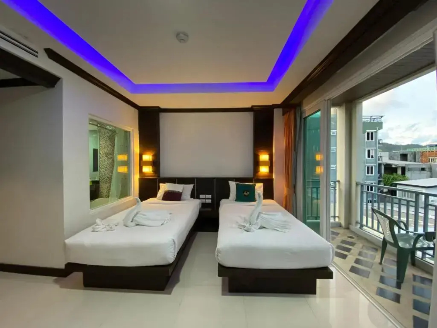 77 Patong Hotel & Spa