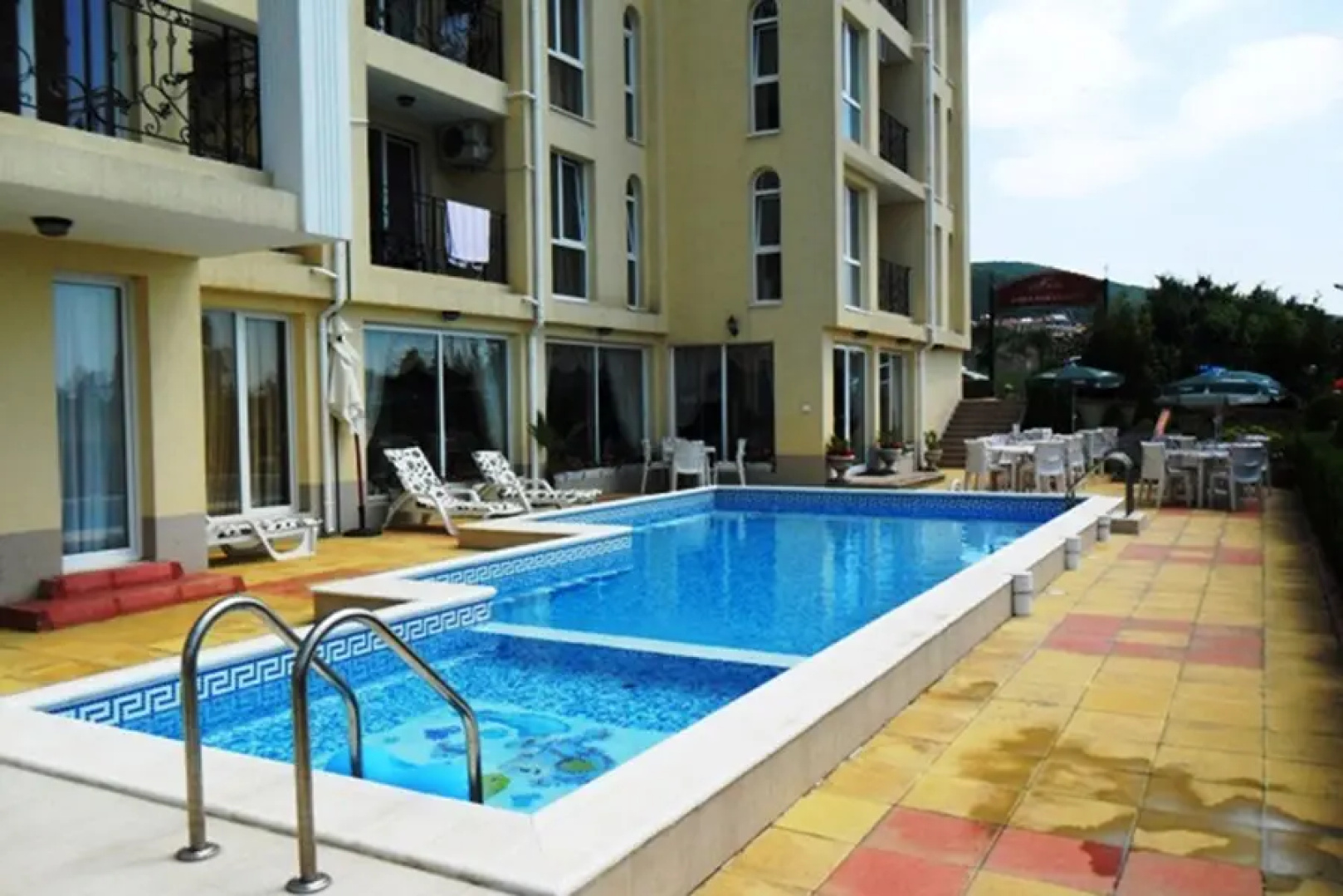 Golden Eye Residence Apartment A7