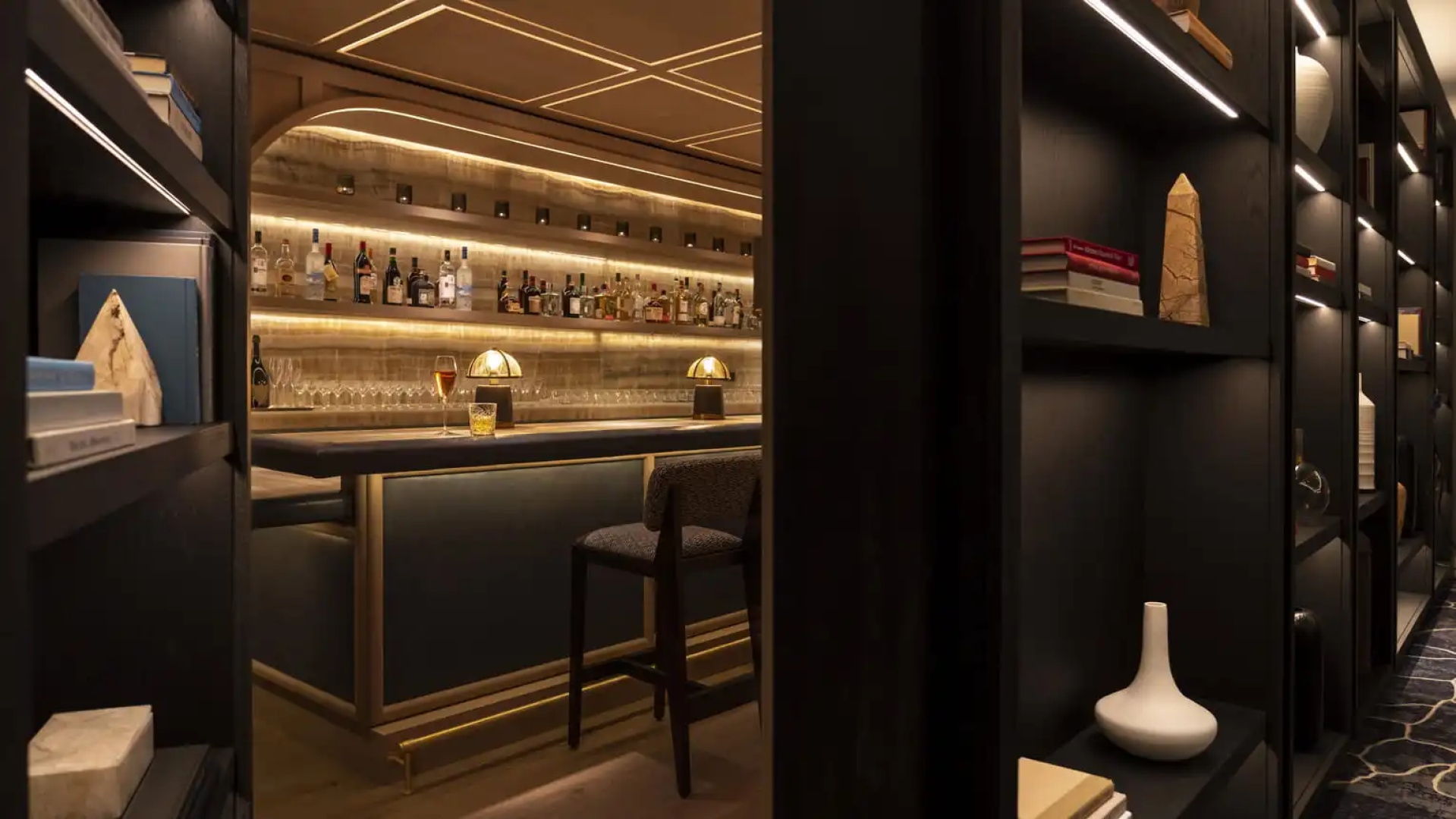 Отель Four Seasons Houston