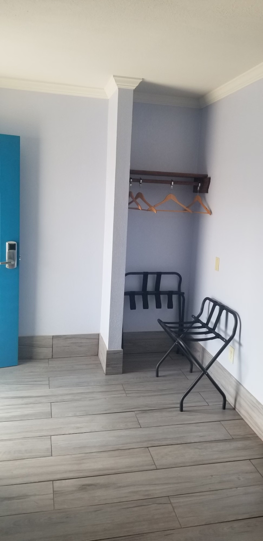 Carrizo Executive Inn