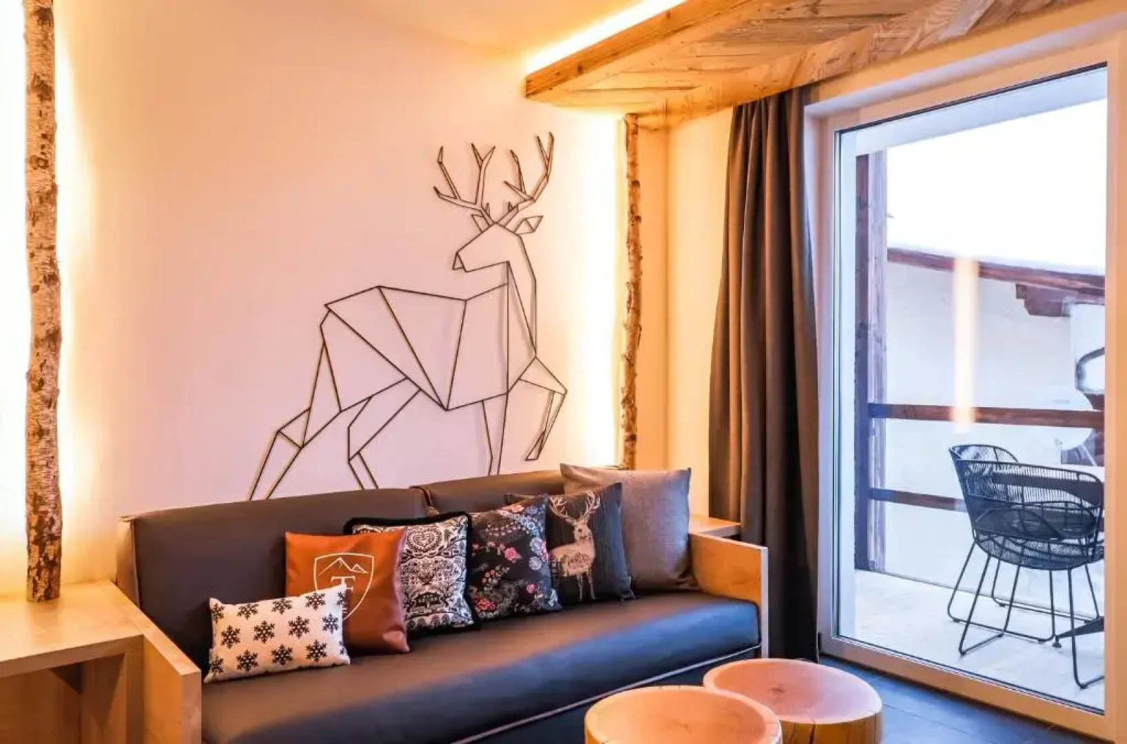 24 by AvenidA - Mountain Hotel