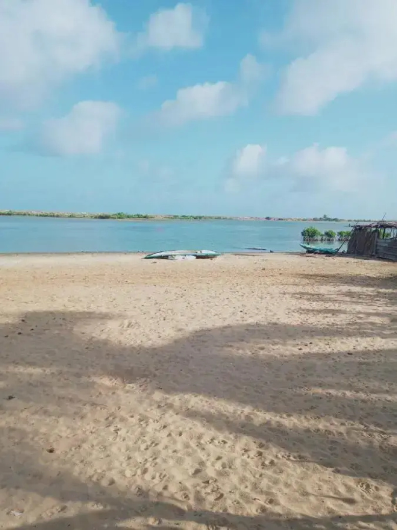 The Blue Lagoon Resort  Kalpitiya