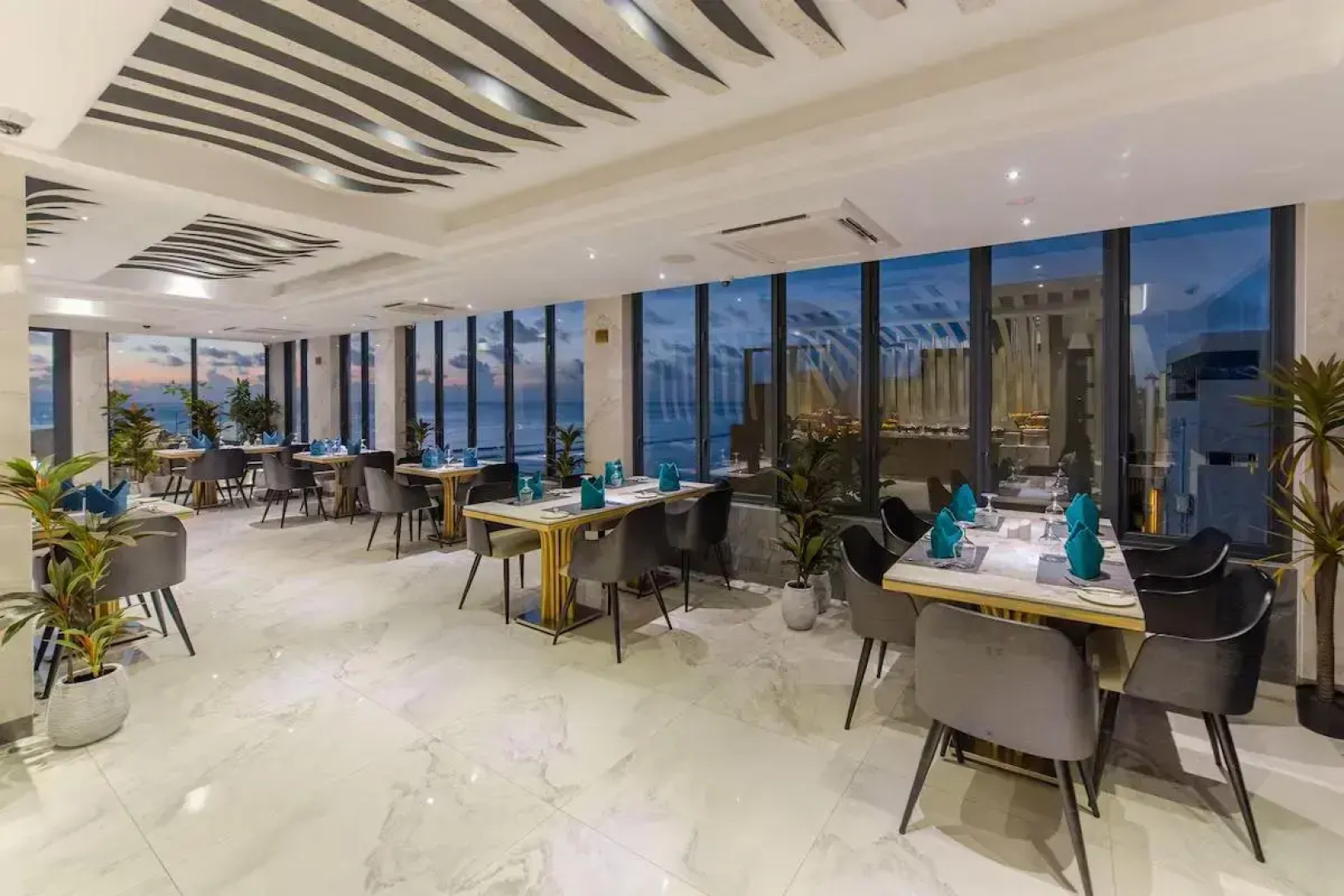 Отель Ocean Grand at Hulhumale