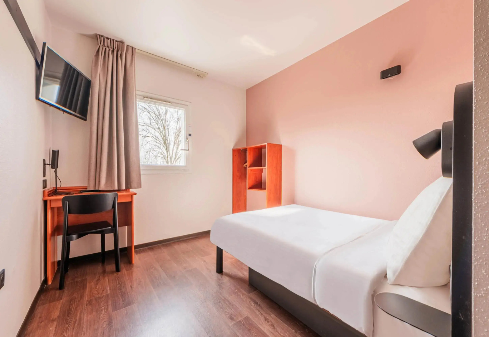 B&B HOTEL Strasbourg Aéroport