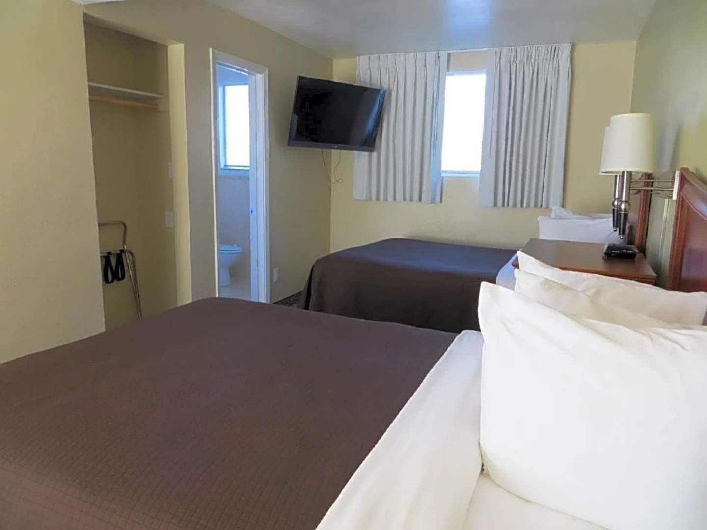 Coronet Motel