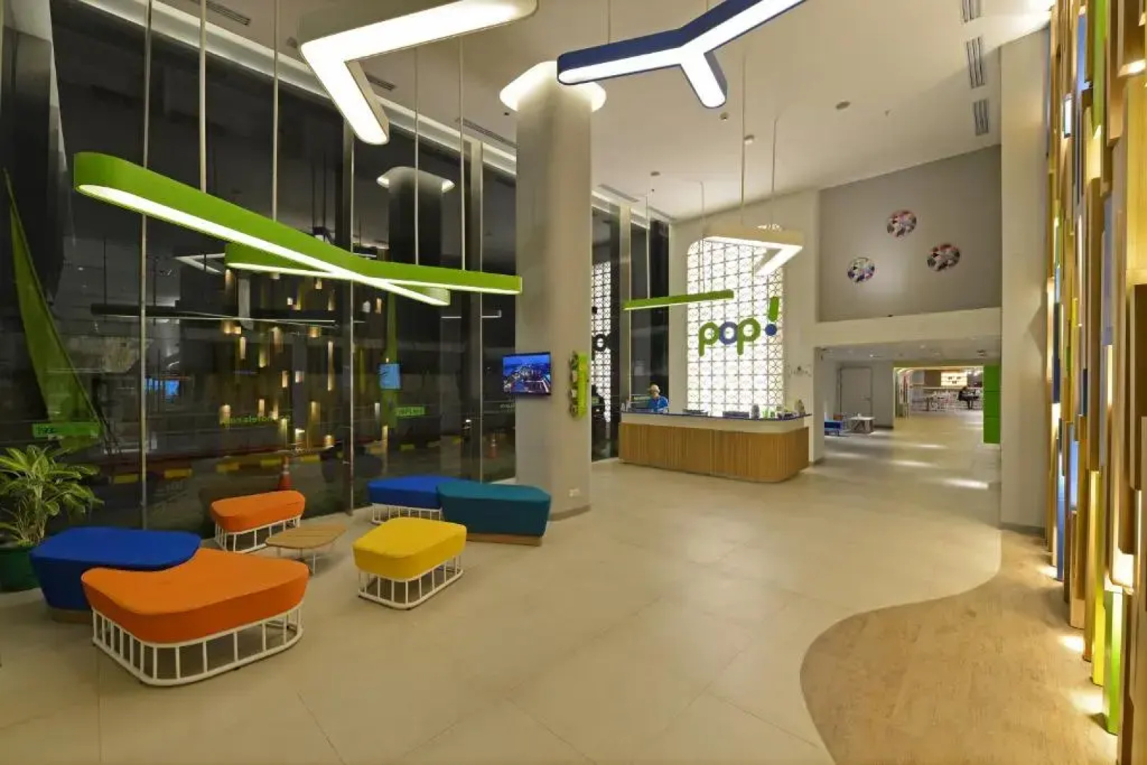 POP! Hotel Solo
