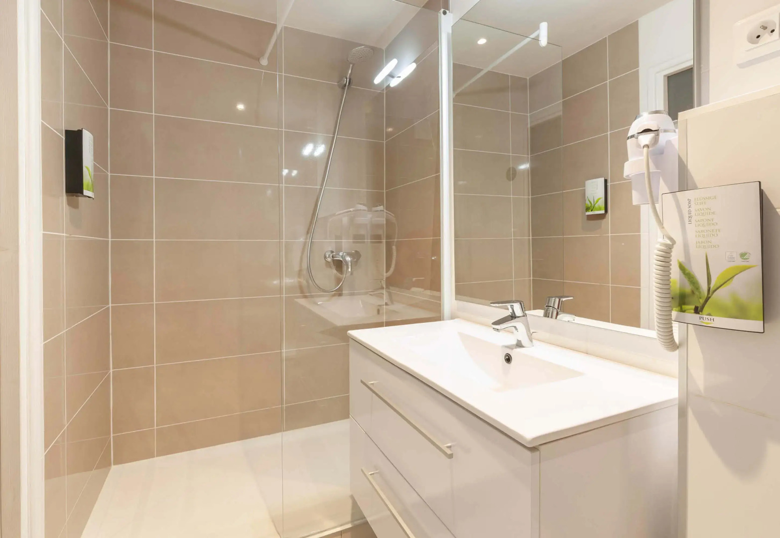 B&B HOTEL Saint-Jean de Luz