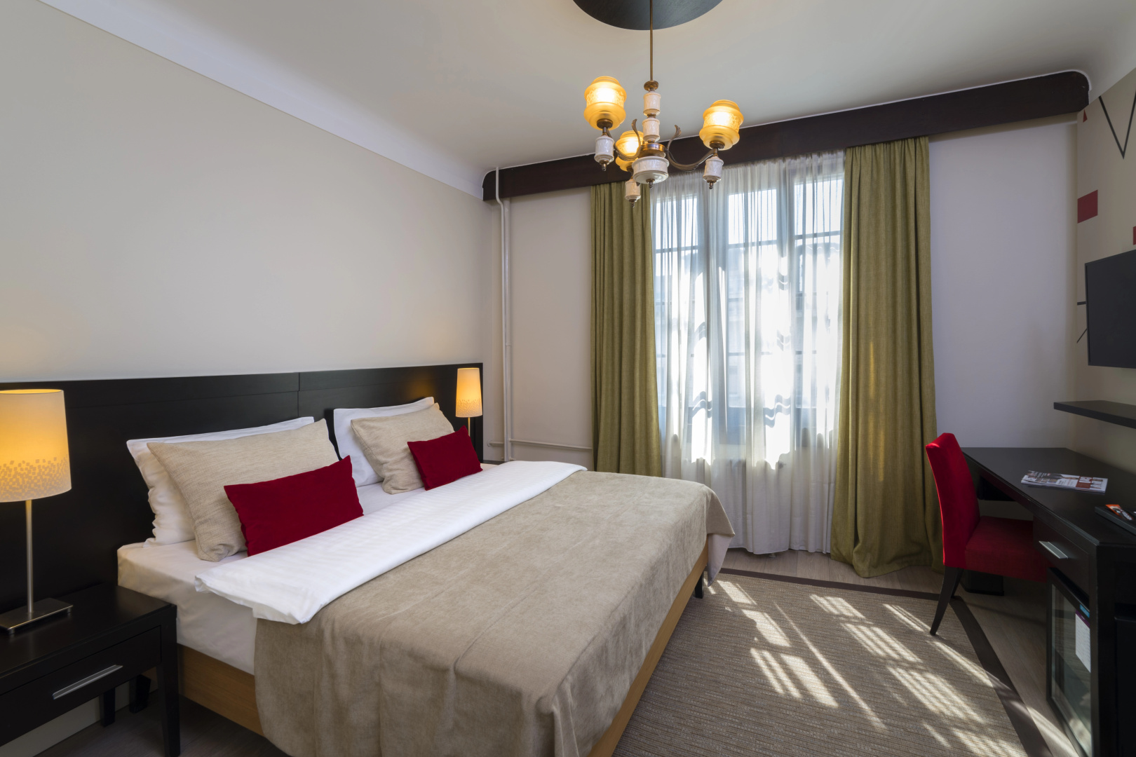 Отель Mercure Belgrade Excelsior