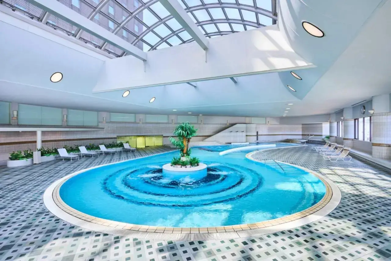RIHGA Royal Hotel Osaka, Vignette Collection by IHG