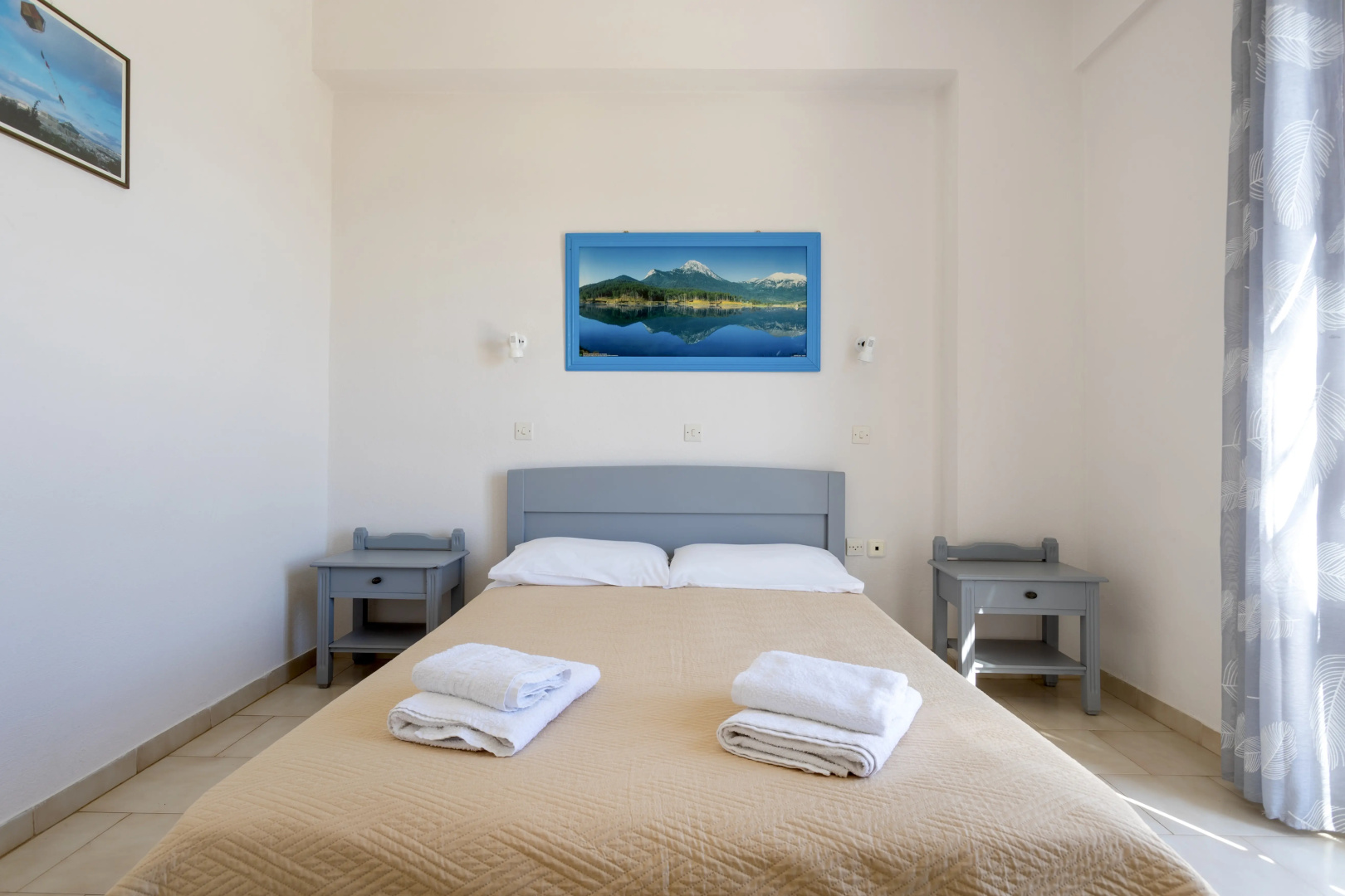 Vanas Apartments