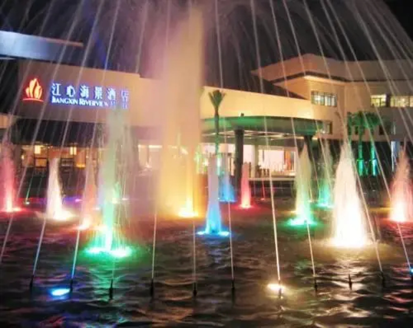 Jiang Xin River View Hotel