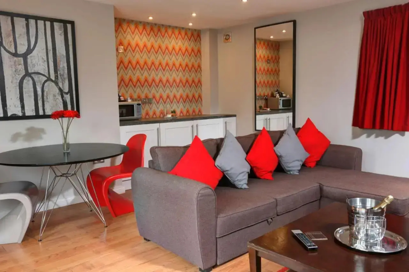 Oaklands Hotel