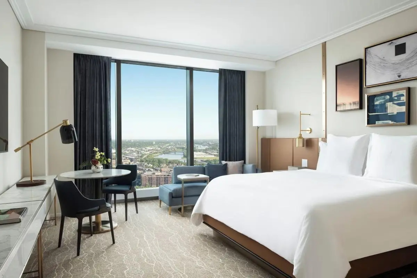 Отель Four Seasons Minneapolis