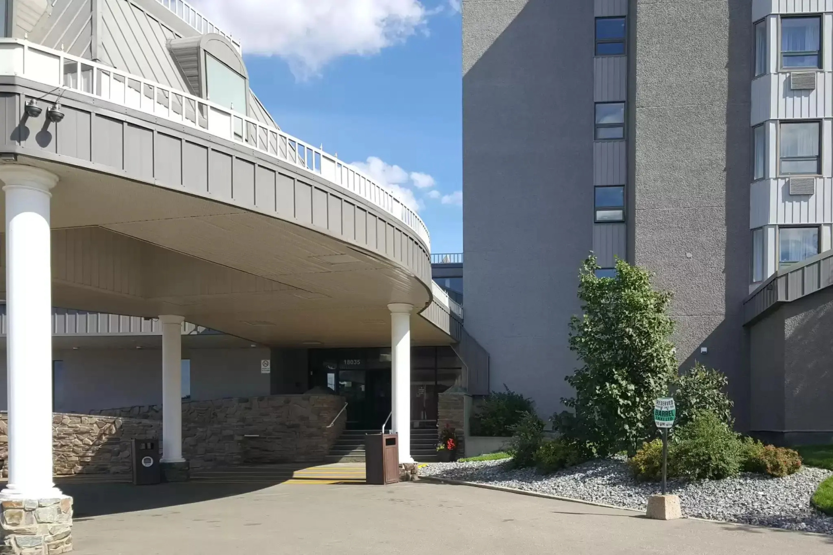 Radisson Hotel & Conference Centre West Edmonton
